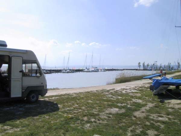 124-2475 img
