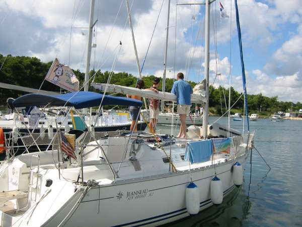 103-0348 img