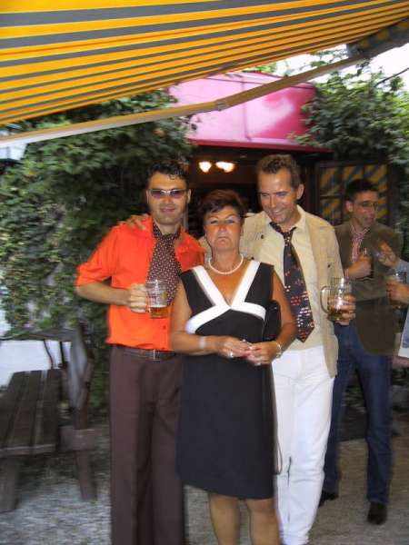 111-1200 img