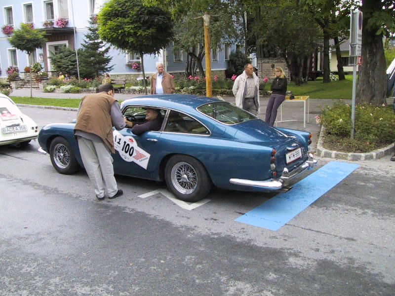 114-1463 IMG